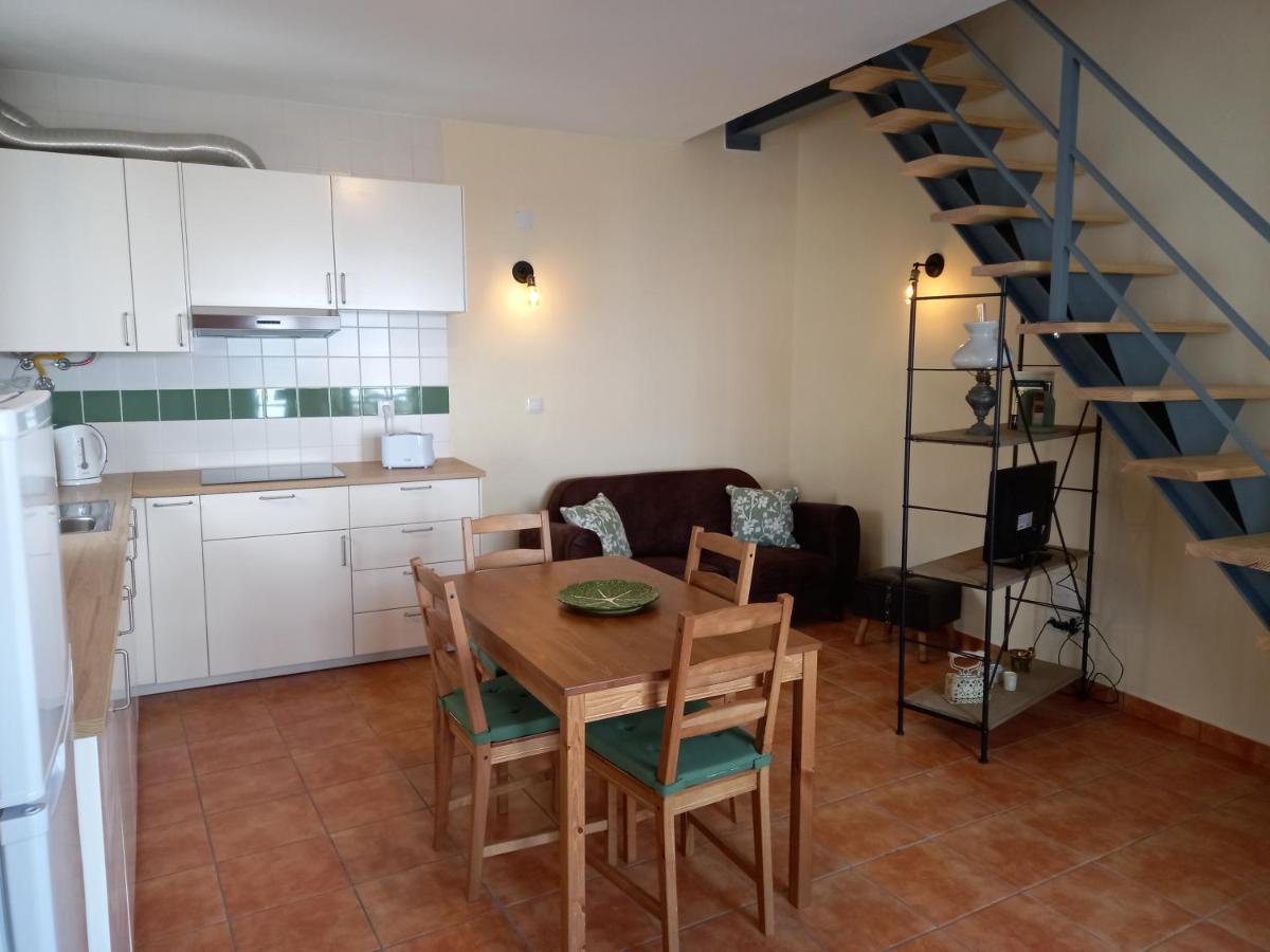 Pateo Dos Oliveira - Casa Da Cocheira Apartment เอโวรา ภายนอก รูปภาพ